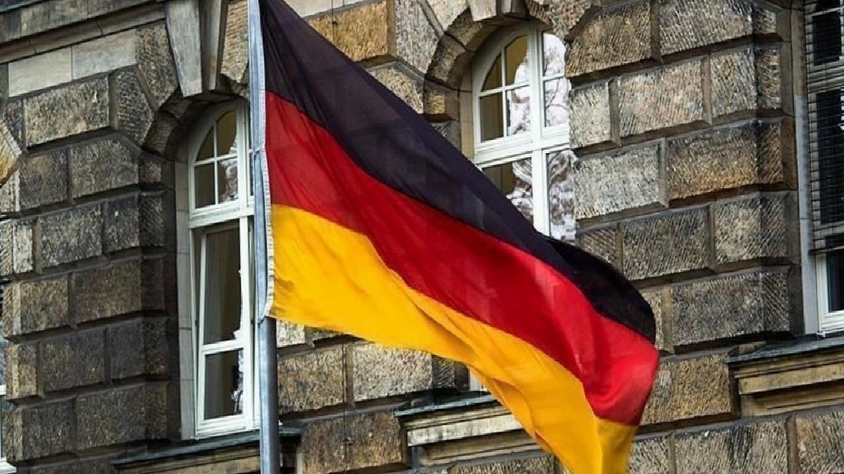 Alman ekonomisi 4'üncü çeyrekte yüzde 0,3 küçüldü