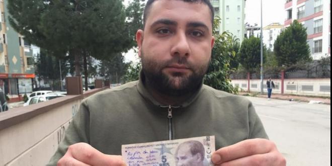 Baba yadigarı 5 liranın sahibini arıyor