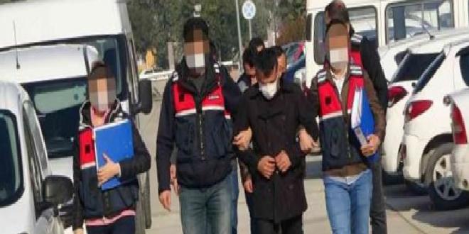 Devlete ait ağaçları satan 2'si orman memuru 3 kişi tutuklandı