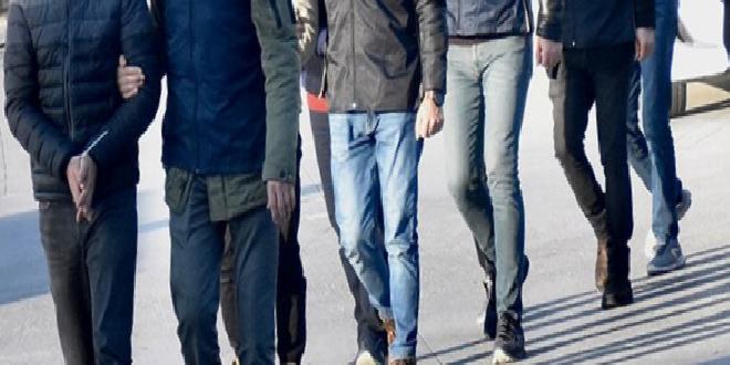 Resmi belgede sahtecilik gerekçesiyle 4 şüpheli tutuklandı